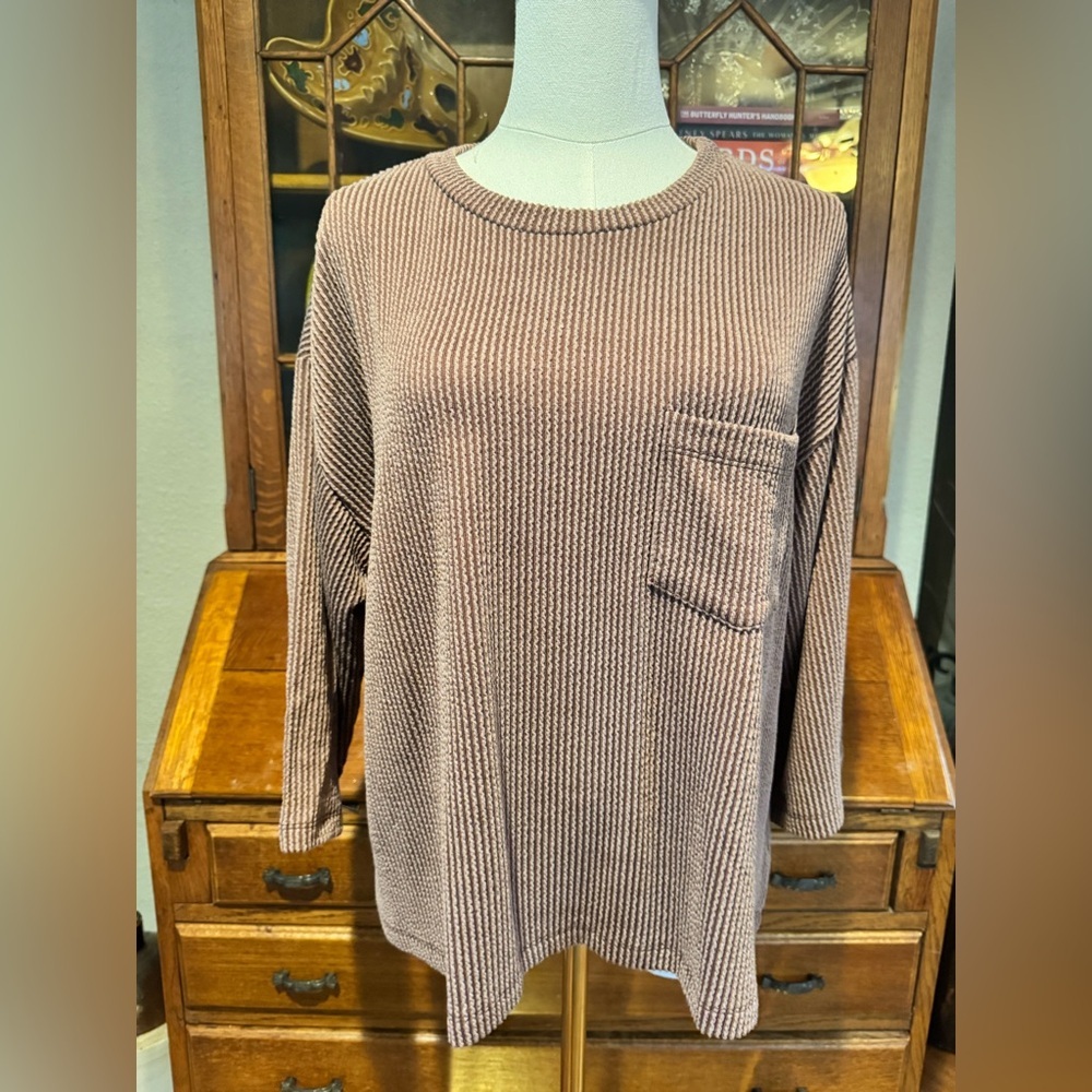 Women's Taupe Brown Ribbed Knit Quarter Sleeve Top